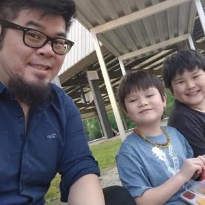 Meet your Posher, Eric